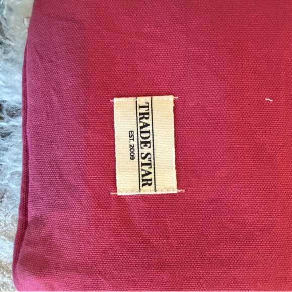 Great woven striped accent pillow. Bright Colors. 18 x 18, Tradestar. - Picture 8 of 9